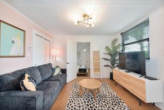 Lake Hickory Trio 1 BR Pink Unit - 3