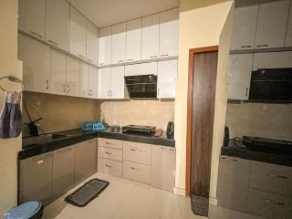HnM Home - Fully furnished 1BHK flat with kitchen - Puri - 1