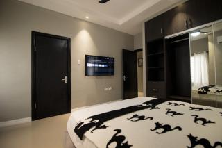 LnD Villa! Lovely gated community, 24 hrs security, amazing view, and pool - - 9