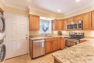ACROSS FROM THE BEACH & DUNES HOUSE | FREE GOLF - Hilton Head Island - 3
