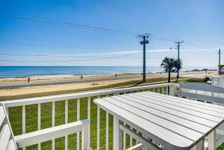 Walk to Ocean Family Retreat in Ormond Beach! - Ormond Beach - 0