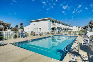 Walk to Ocean Family Retreat in Ormond Beach! - 9