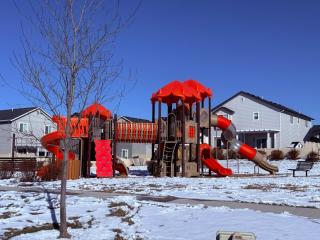 The VILLAGE WALK at Sunset Arch - 4 bedroom sleeps 1 to 11 - 9