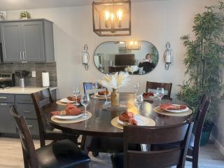 The VILLAGE WALK at Sunset Arch - 4 bedroom sleeps 1 to 11 - 6