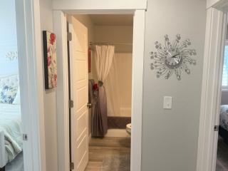 The VILLAGE WALK at Sunset Arch - 4 bedroom sleeps 1 to 11 - 4