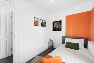 Canary Wharf - Contractors - 4 Bed - 7