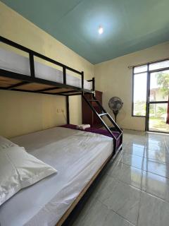 Abiiza Guest House - Pawenang - 1