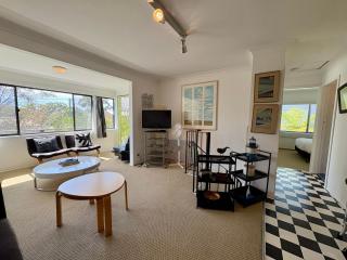 Shack Number Five A Quirky, Retro Beach Escape in Jervis Bay! - Vincentia - 5