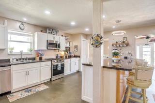Waterfront Daytona Escape with Pool and Game Room! - South Daytona - 4