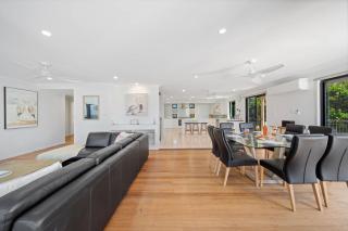 Beachfront with pool ocean views and pet friendly - 9