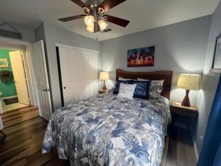 Las Vegas-Henderson, Nevada-Luxury Dream Home, Private Pool & Spa, sleeps 16 - 4