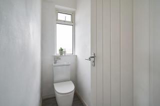 The Emerald - 6 Beds - Contractors - Free Parking - Bristol - 6