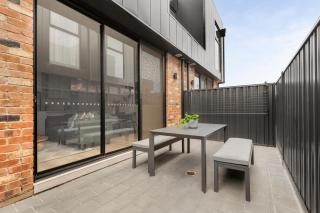 Foundry Lane Apartments by Urban Rest - 7