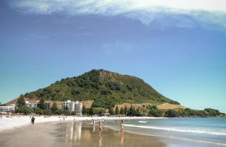 Oceanside Bliss - Absolute Beachfront - Uninterrupted Ocean Views with Pool - Mount Maunganui - 5