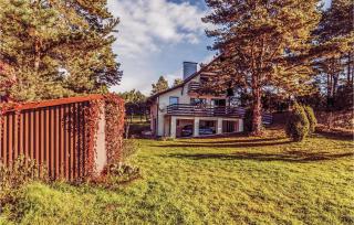 Awesome Home In Stezyca With Wifi - 8
