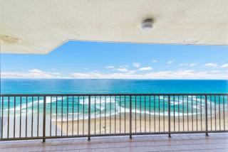 Breathtaking Ocean View 2 BDR Apartment by the Beach - 3