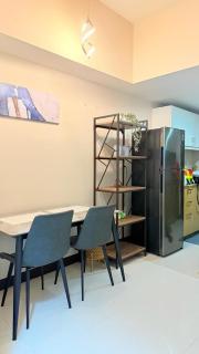 Uptown Parksuites Tower One - BGC Taguig, Manila - Manila - 2