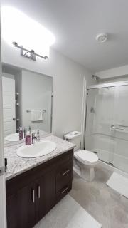 Entire Guest Suite in Winnipeg, Separate Entrance - Winnipeg - 5