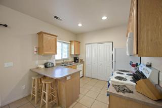 Vista Townhome Sleeps 6 pool hot tub and gym - Kanab - 3