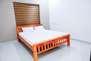 Elamkulam Penthouse -Homely feel - 9