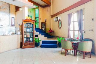 Urbanview at Wedika Hotel Bengkulu - Bengkulu - 9