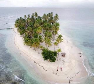 SAN-BLAS Isla iguana CABAÑAS GUNA YALA Panamá - Città di Panama - 1