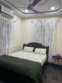 Suja Home Stay - Hampi - 5
