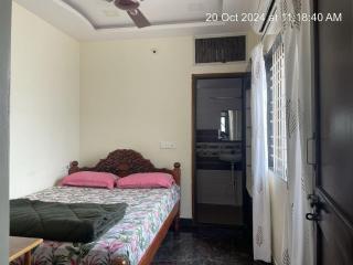 Suja Home Stay - Hampi - 3