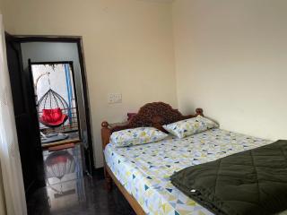 Suja Home Stay - Hampi - 1