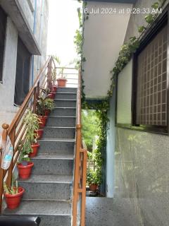 Suja Home Stay - Hampi - 9