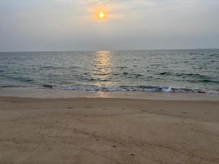 Coastal Stay with private Beach Access KAPU - 1