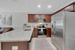 1053 Apollo Beach Blvd Unit 5 - Apollo Beach - 7