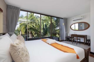 Your Tropical Home Away From Home - Villa Argent 10 with 3BR and Access to Large Pool - Thalang - 8