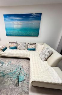 85" TV, Elegant Naples Escape at World Tennis Club, Beach 4mi, Sauna, Heated Pools, Sauna, Hot tub - 1