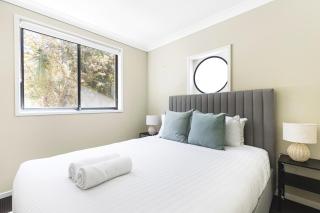 Upper-Level Tranquility 4 of 7BR Exclusive - Erina East - 2