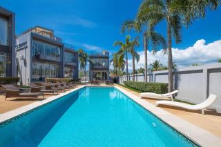 Your Tropical Home Away From Home - Villa Argent 10 with 3BR and Access to Large Pool - Thalang - 5