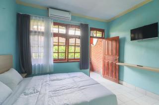 Townhouse Oak Legian Near Legian Beach Formerly Sayang Maha Merta - Legian - 1