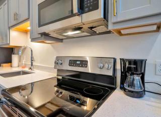 Bright and Modern Studio in Louisville # 303 - Louisville - 5