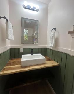 Wild Ginger Hotel - Hilo - 6