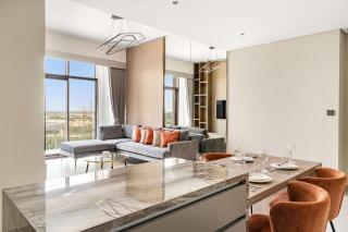 Luxurious Stay in JVC with Rooftop Pool & Gym - 9