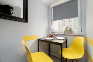 Cozy Studios Mielczarskiego with Mezzanine in Łódź by Noclegi Renters - Łódź - 7