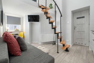 Cozy Studios Mielczarskiego with Mezzanine in Łódź by Noclegi Renters - Łódź - 3