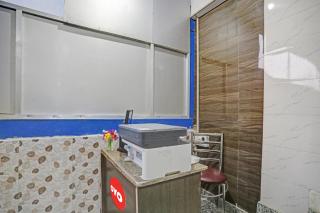 Hotel O Malik House Red Apple Rooms - New Delhi - 6