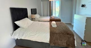 Expert Stays 3 Bed Luxury Flat ApartHotel - Trumpington - 4