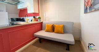 Cambridge Stays JG 2BR ApartHotel - 6