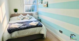 Cambridge Stays JG 2BR ApartHotel - 3