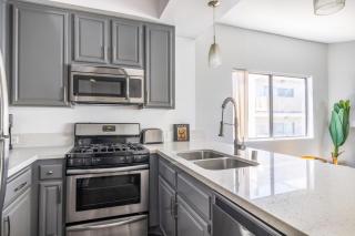 W Hollywood 2BR nr shops Beverly Center LAX-430 - 5