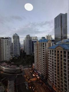 1BR Modern Bellagio Oasis Burgos Circle View BGC - Manila - 3