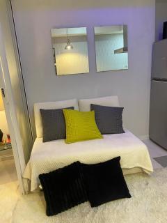 Beach Condo at Azure Urban Resort with SmartTV - Manila - 4