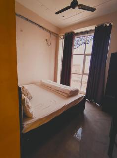 Hotel Ramarsh Palace - Ayodhya - 4